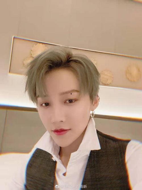 吃瓜娱乐圈刘雨昕,娱乐圈的瓜中女王，揭秘她的星途历程