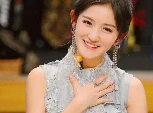 娱乐吃瓜谢娜是谁呀图片,娱乐圈风云人物，笑星与话题女王