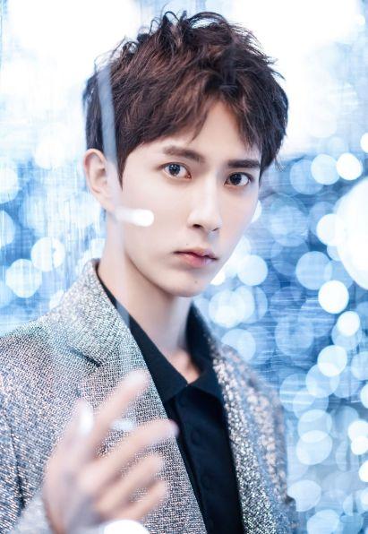 爱豆吃瓜娱乐酱马天宇,从偶像到吃瓜达人，娱乐圈的“瓜王”之路