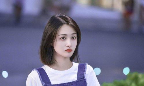 娱乐吃瓜酱三观超正,坚守三观底线，传递正能量